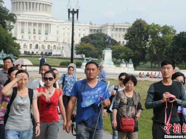 Gia hạn thị thực cho người Trung Quốc đem lại cho Mỹ 85 tỷ USD